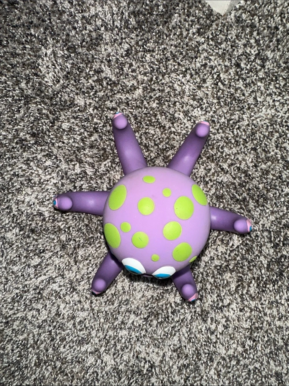 Nuby Purple Octopus Hoopla Bath Toy with Tossing Rings